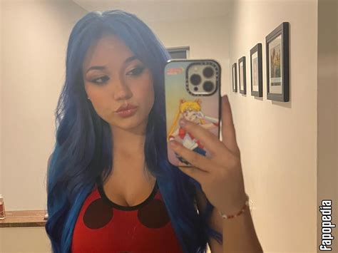 Sofia Gomez is a TikTok star and Social Media Influencer from Florida, the United States of America (born 30 June 2002). She is notable for her Beautiful Looks, cute smile, Style, …
